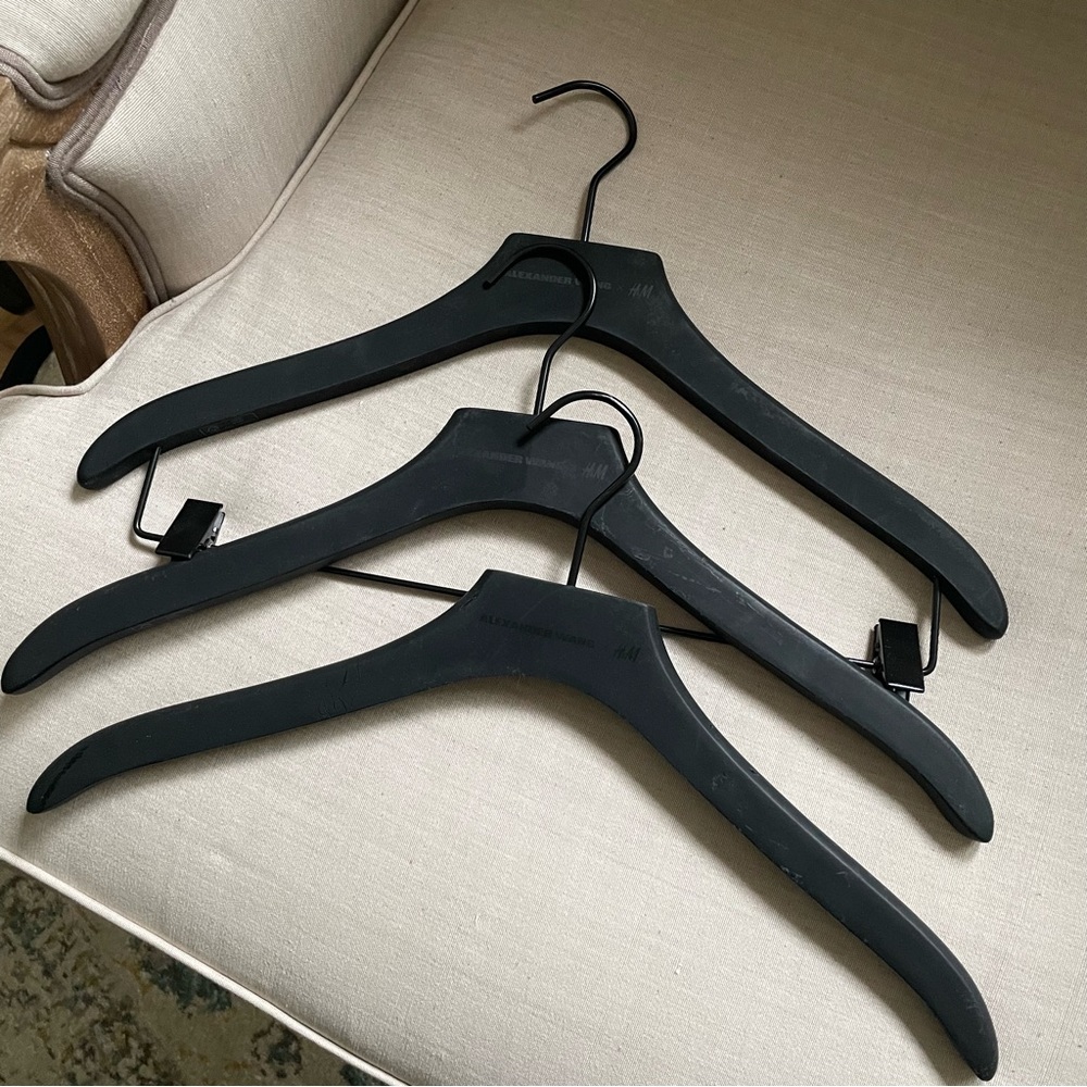 🖤 ALEXANDER WANG X H&M Set Of 3 Black cloth garment HANGERS